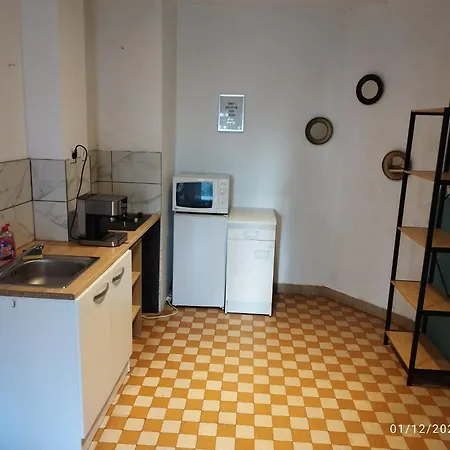 Apartment 2 Pieces, Centre De Et Marche De Noel